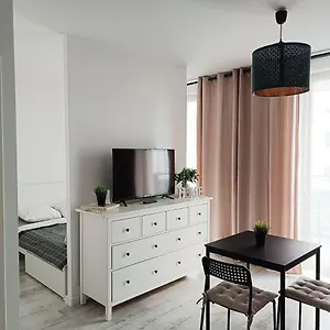 Apartament Niedaleko Centrum Warszawy , Варшава Польша